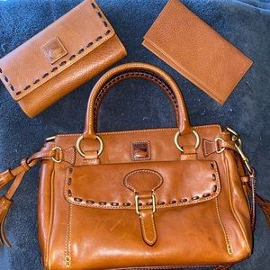 Dooney&Bourke Leather Tassel Satchel Shoulder Bag w/ checkbook holder & wallet